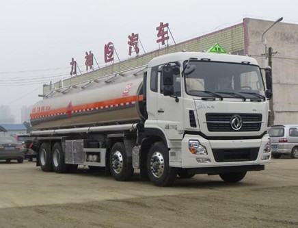 國(guó)六東風(fēng)天龍前四后八鋁合金油罐車(chē)圖片 國(guó)六東風(fēng)天龍前四后八鋁合金油罐車(chē)圖片