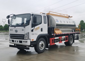 9.3立方解放標(biāo)準型瀝青灑布車 9.3立方解放標(biāo)準型瀝青灑布車